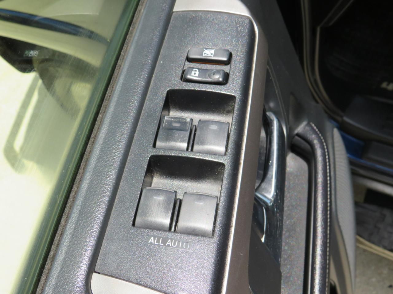 Toyota 4Runner SR5 4WD 2016