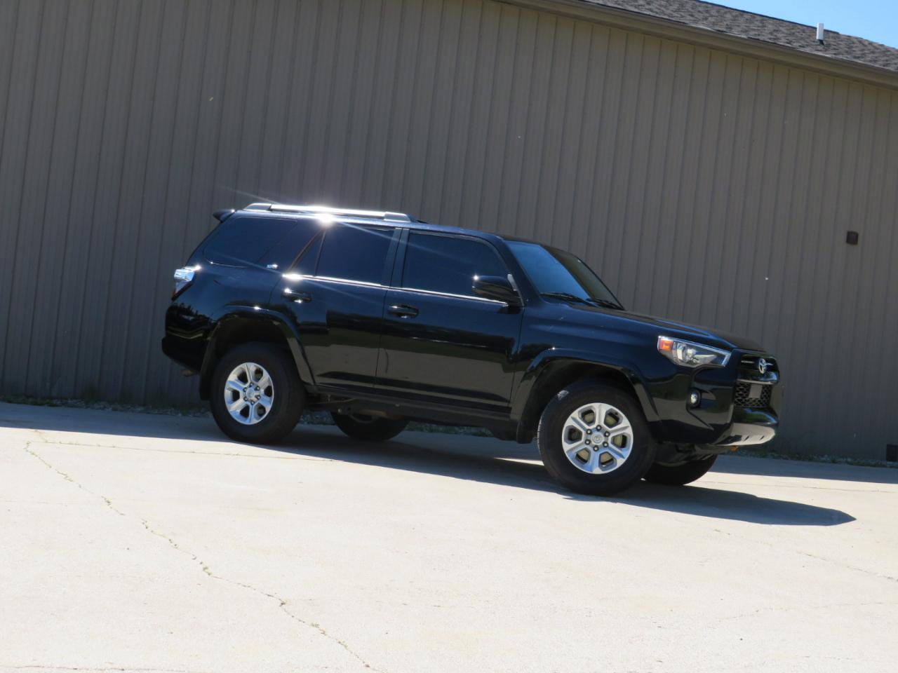 Toyota 4Runner SR5 4WD 2021