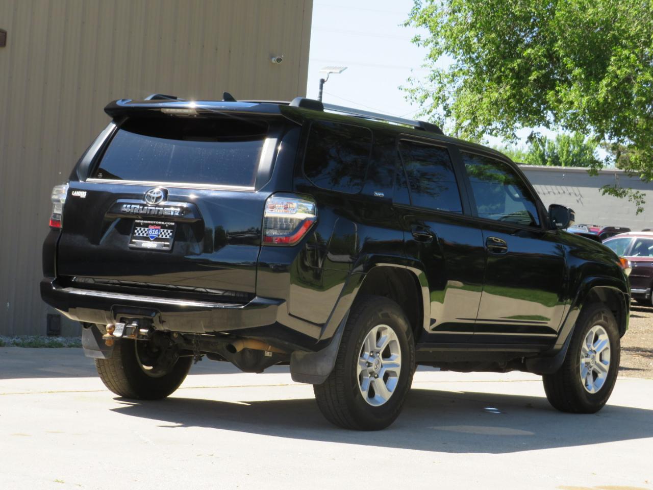 Toyota 4Runner SR5 4WD 2021