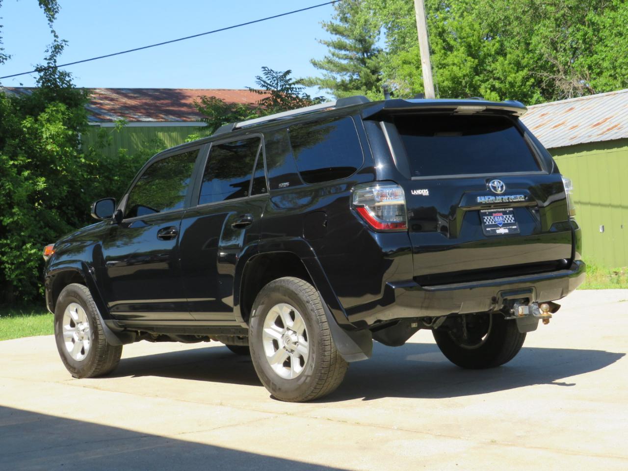 Toyota 4Runner SR5 4WD 2021