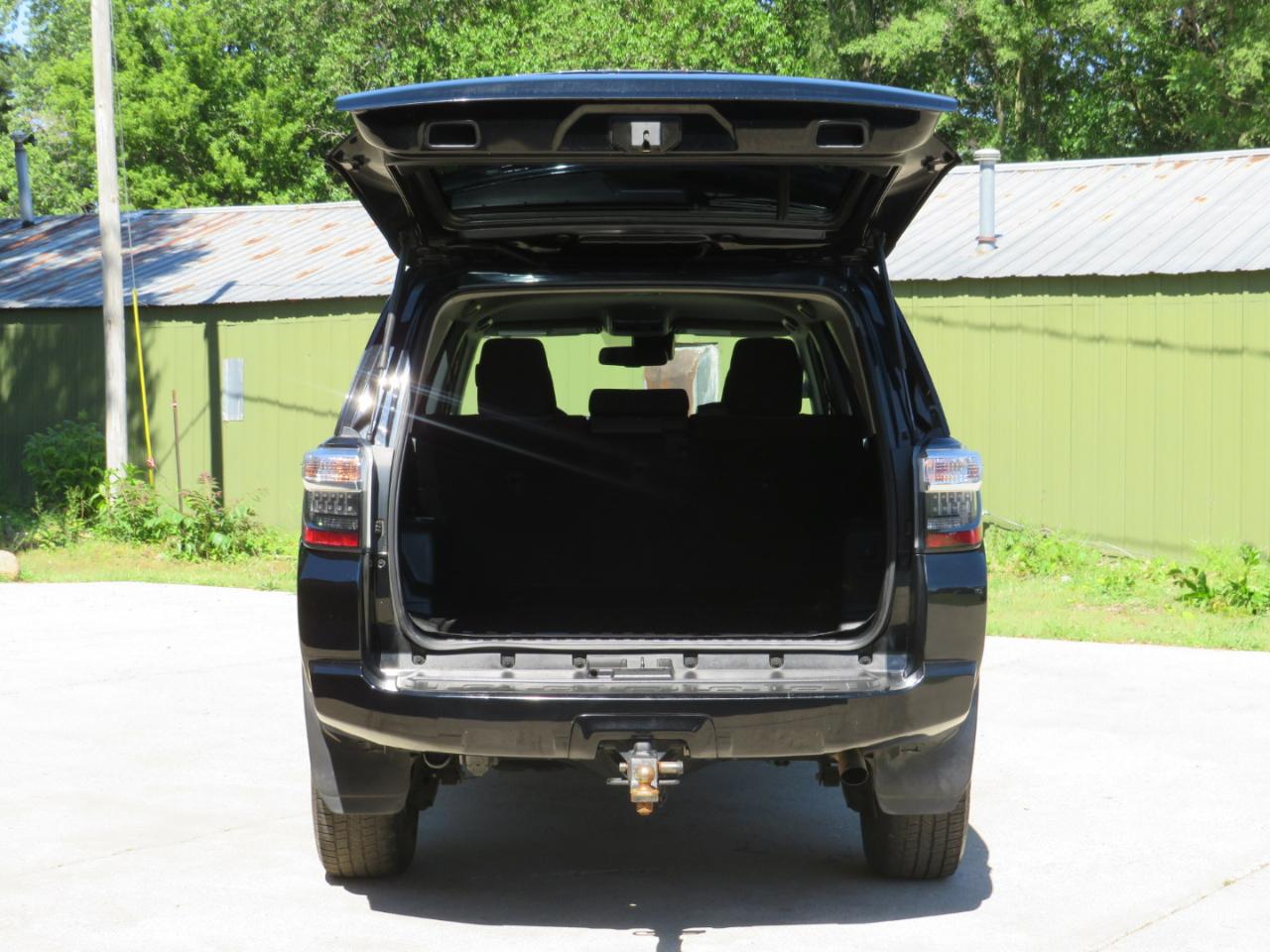 Toyota 4Runner SR5 4WD 2021