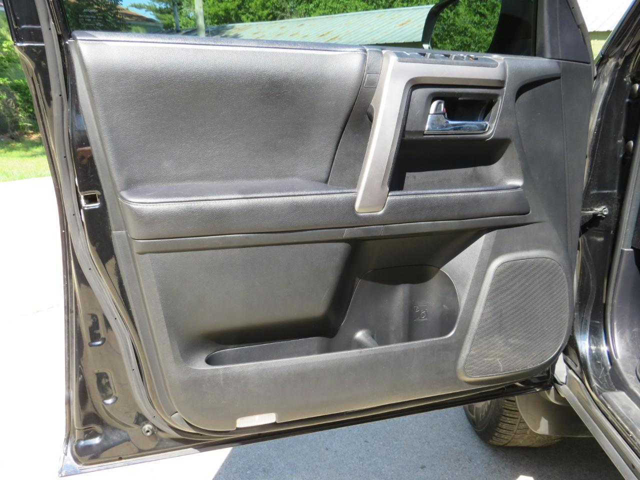 Toyota 4Runner SR5 4WD 2021