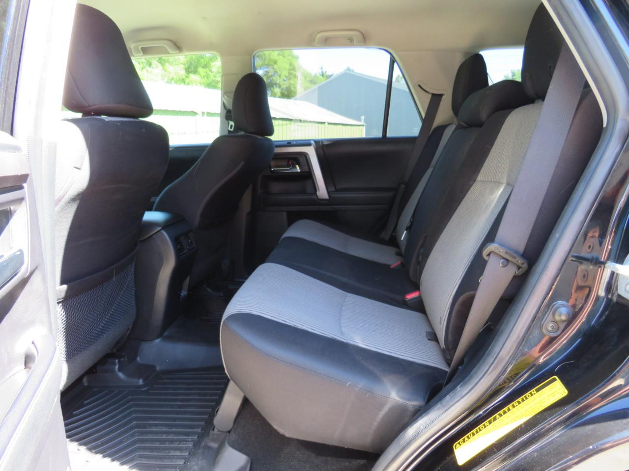 Toyota 4Runner SR5 4WD 2021
