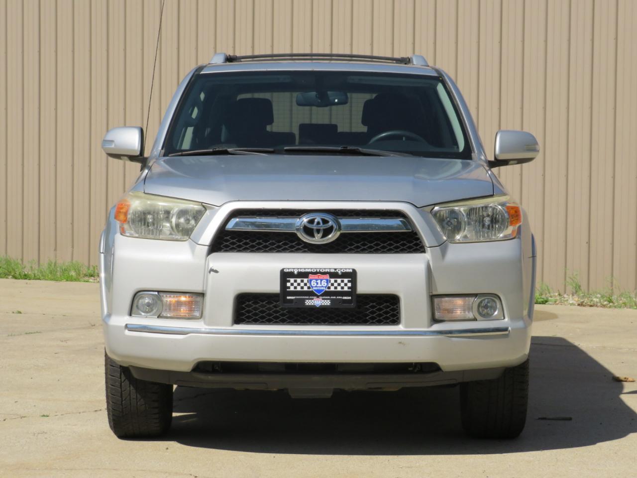 Toyota 4Runner SR5 4WD 2012