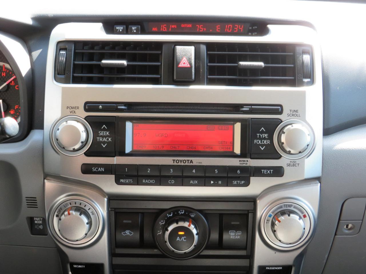 Toyota 4Runner SR5 4WD 2012