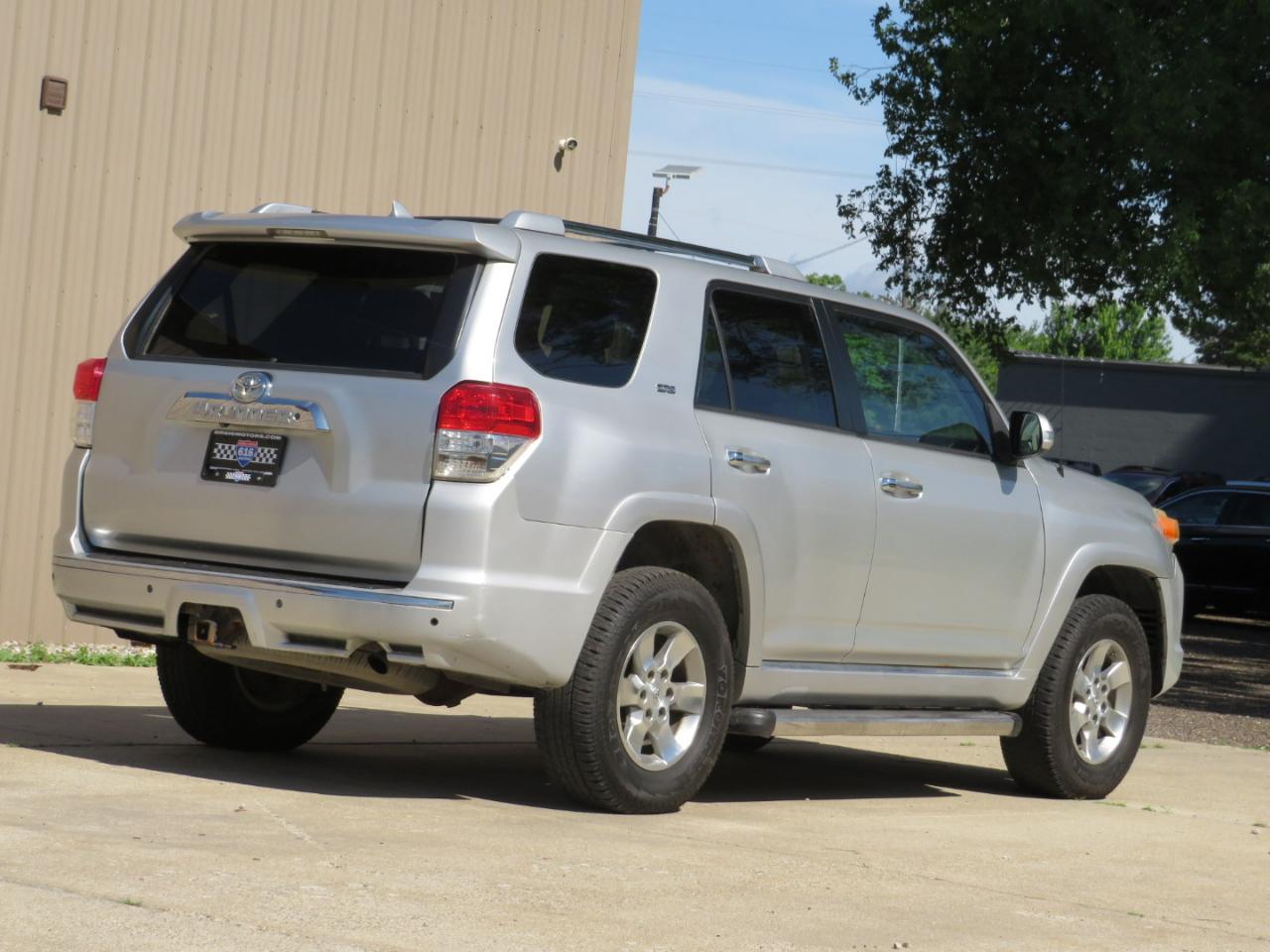 Toyota 4Runner SR5 4WD 2012