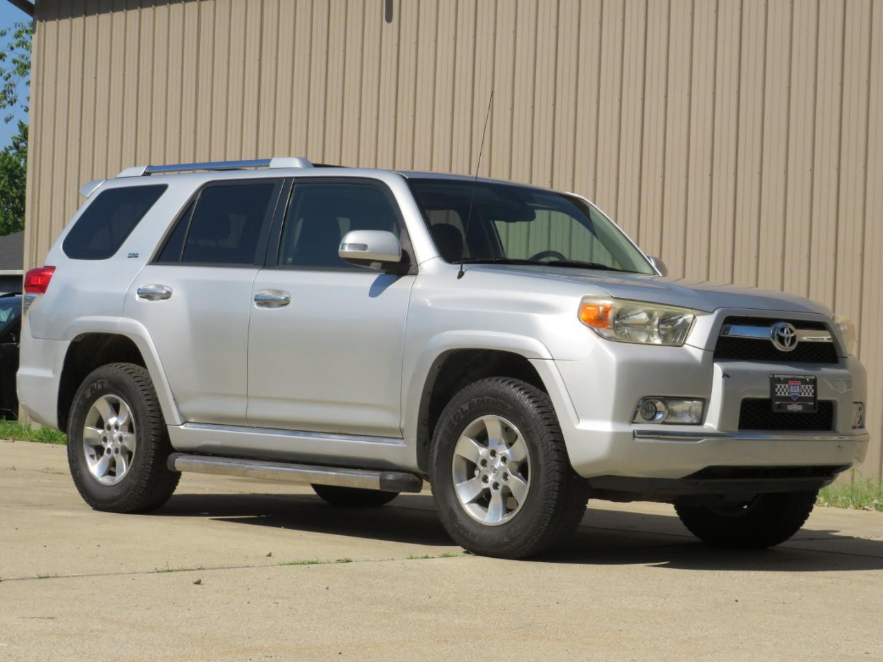 Toyota 4Runner SR5 4WD 2012