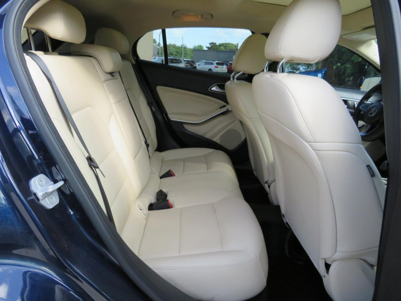 Mercedes-Benz GLA-Class GLA250 4MATIC 2018