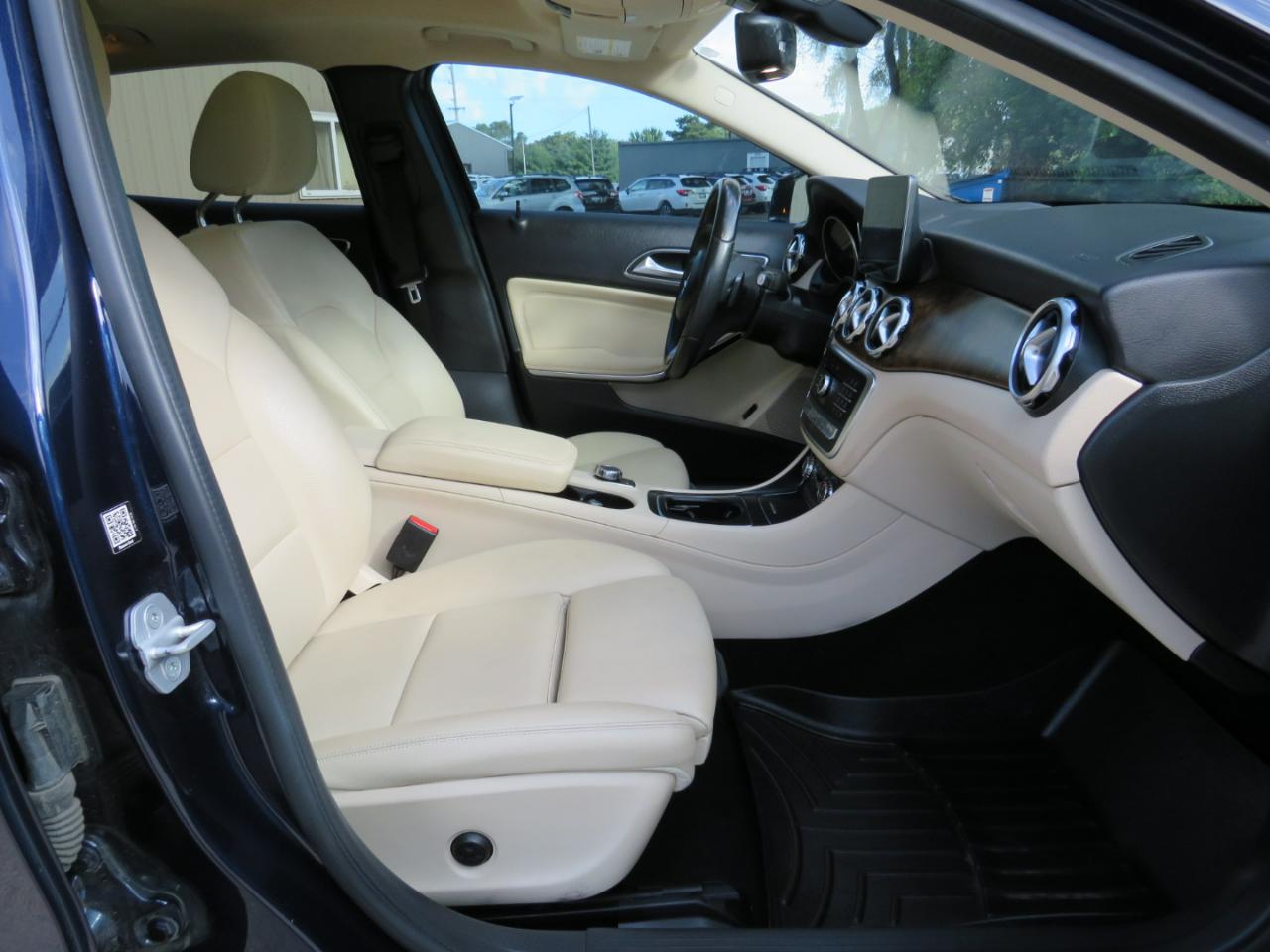 Mercedes-Benz GLA-Class GLA250 4MATIC 2018
