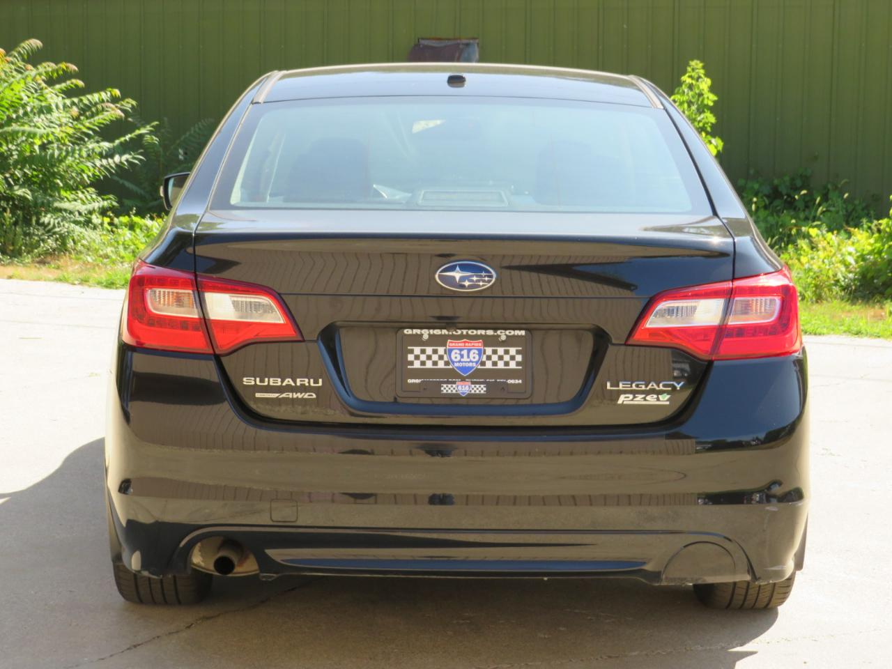 Subaru Legacy 2.5i Limited 2015