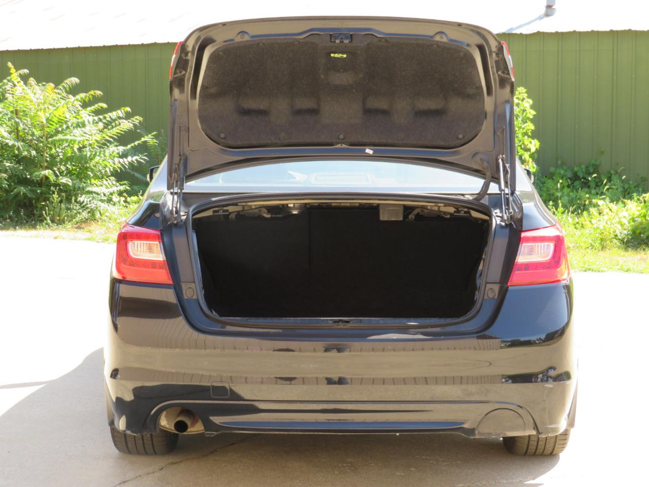 Subaru Legacy 2.5i Limited 2015