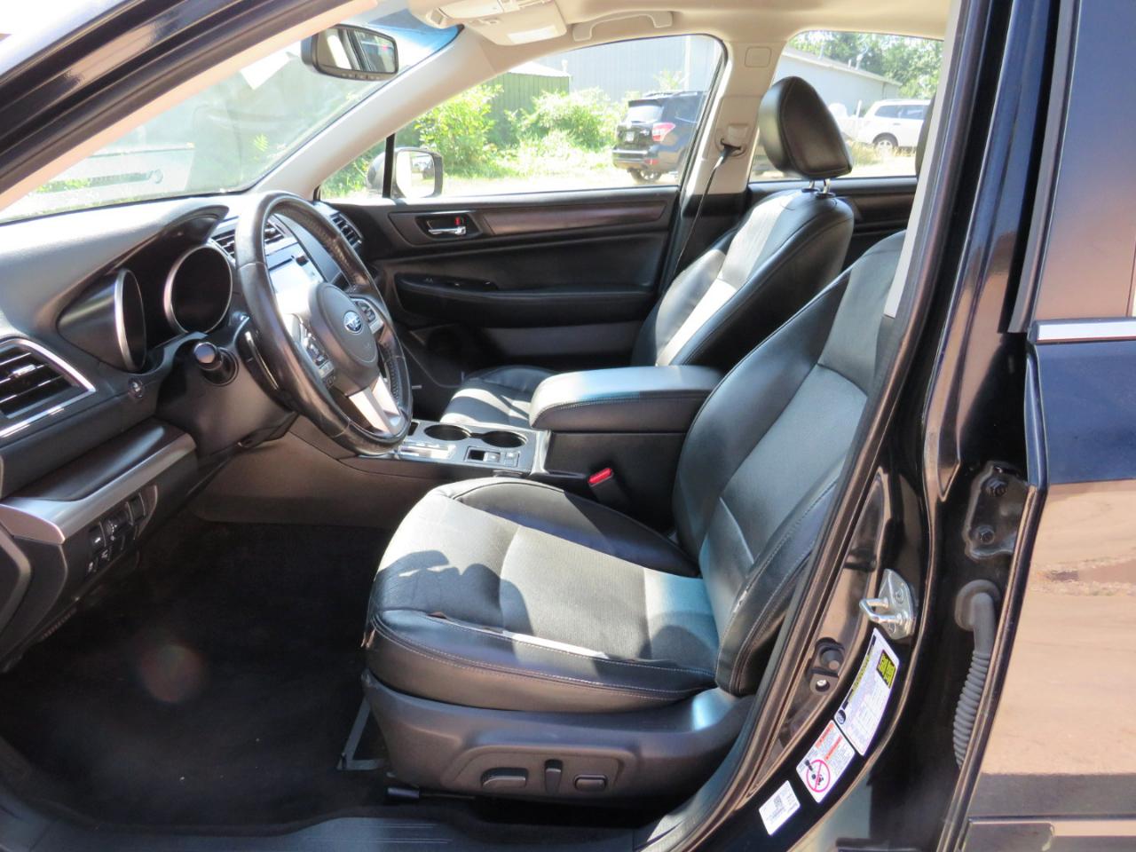 Subaru Legacy 2.5i Limited 2015