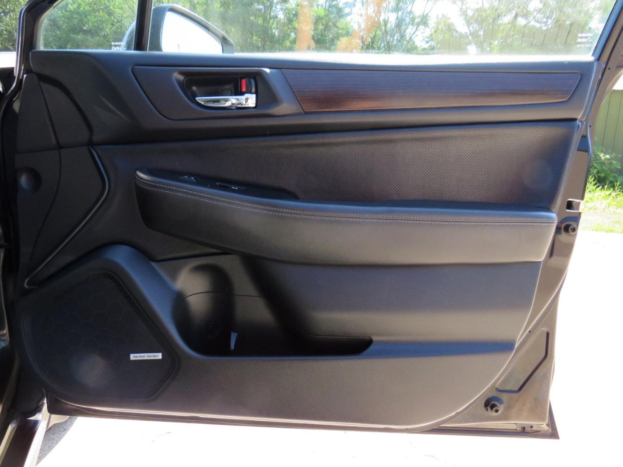 Subaru Legacy 2.5i Limited 2015