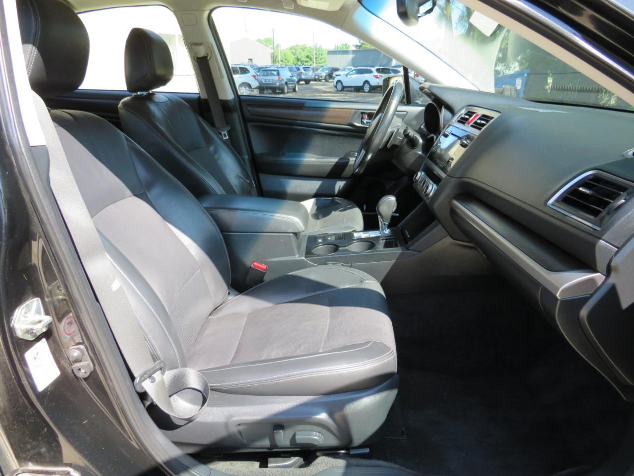 Subaru Legacy 2.5i Limited 2015