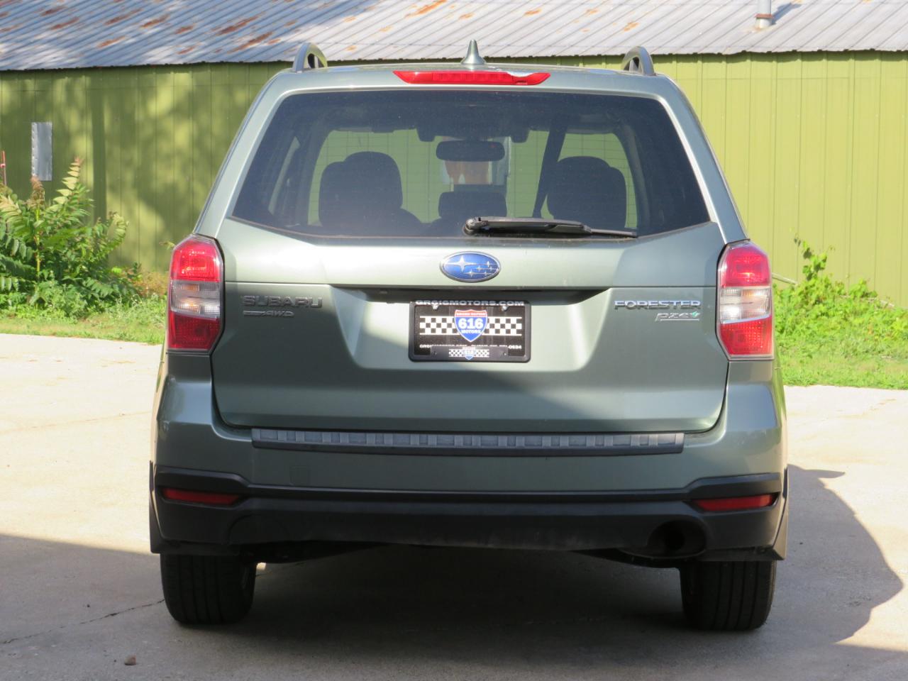 Subaru Forester 2.5i Premium 4D SUV at 2016