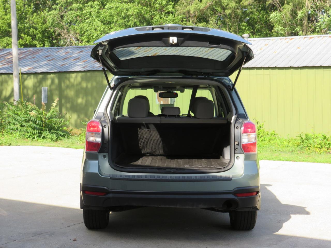 Subaru Forester 2.5i Premium 4D SUV at 2016
