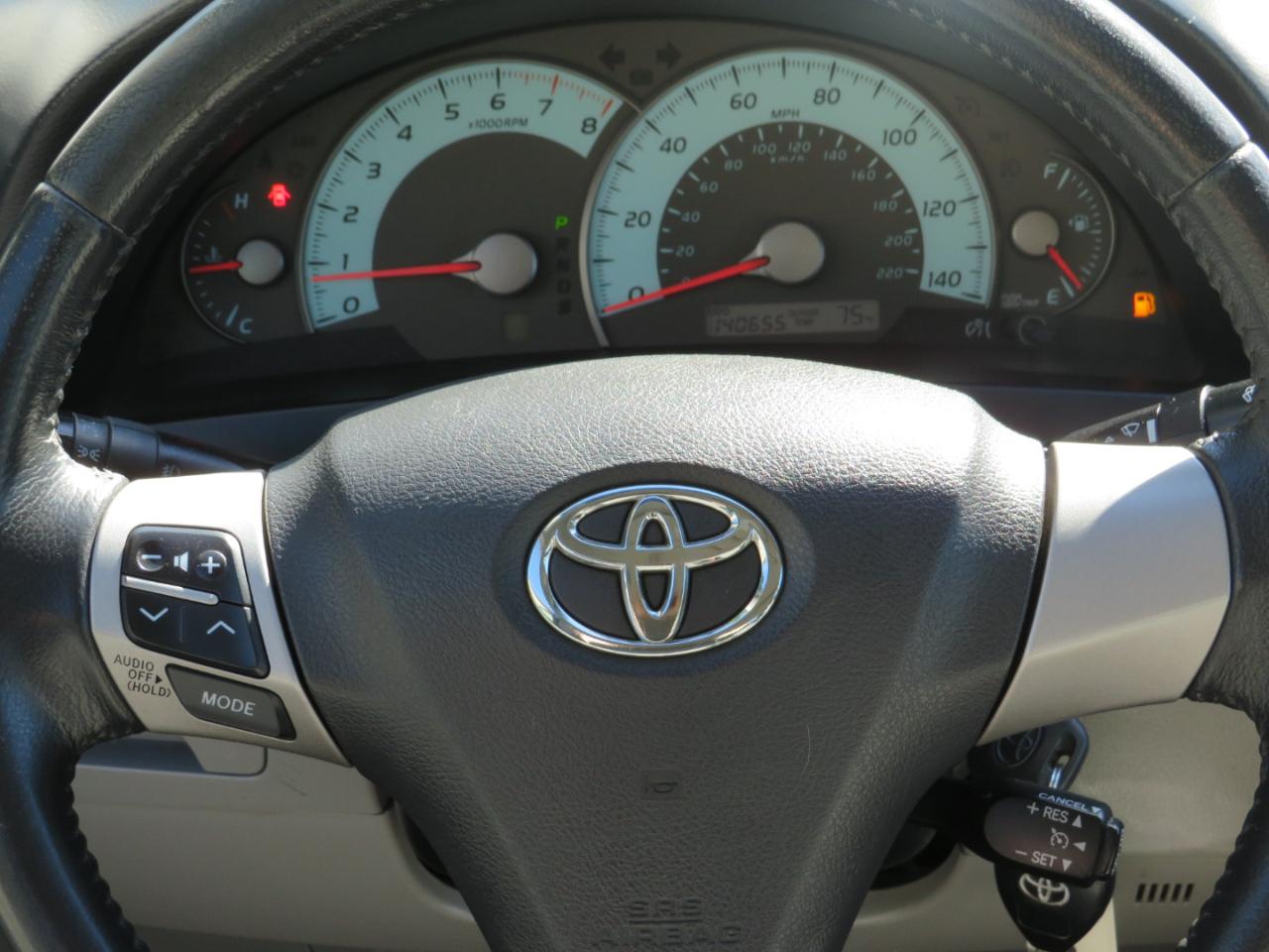 Toyota Camry SE 6-Spd AT 2010