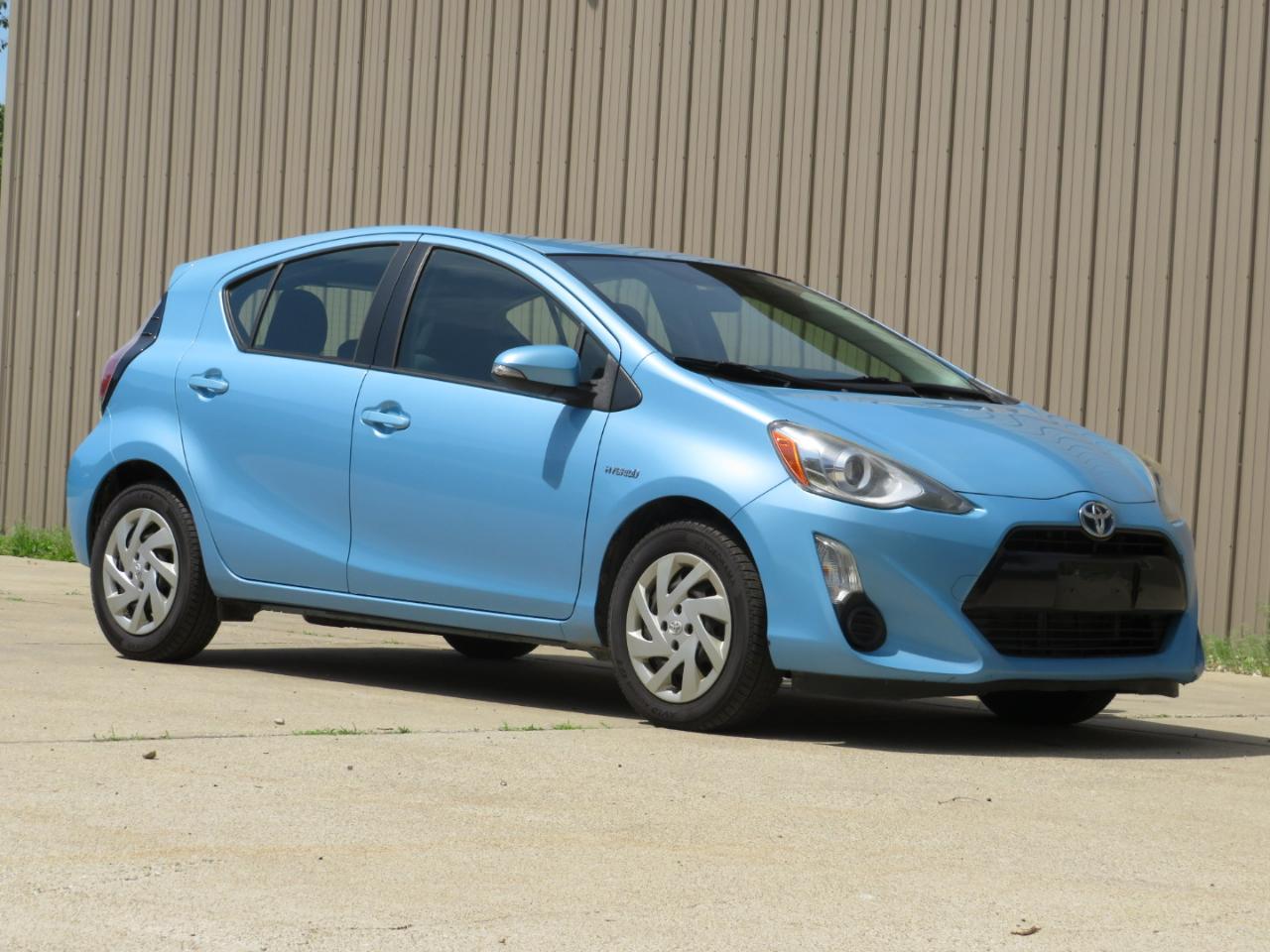 Toyota Prius c Two 2015