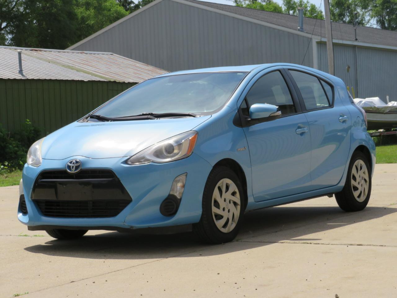 Toyota Prius c Two 2015