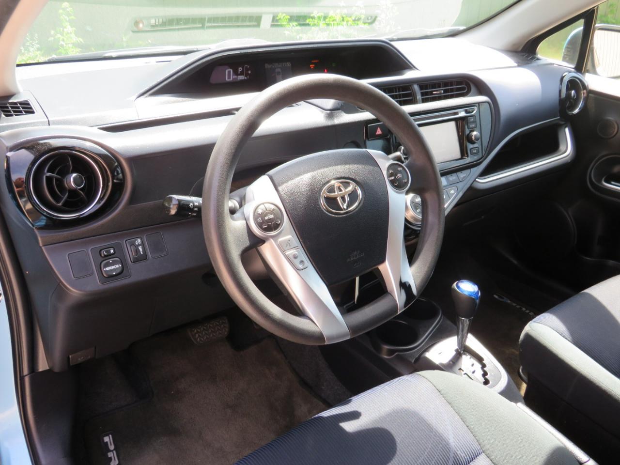 Toyota Prius c Two 2015