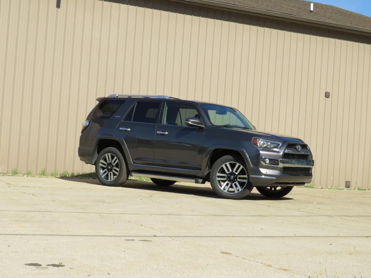 Toyota 4Runner Limited 4WD 2016