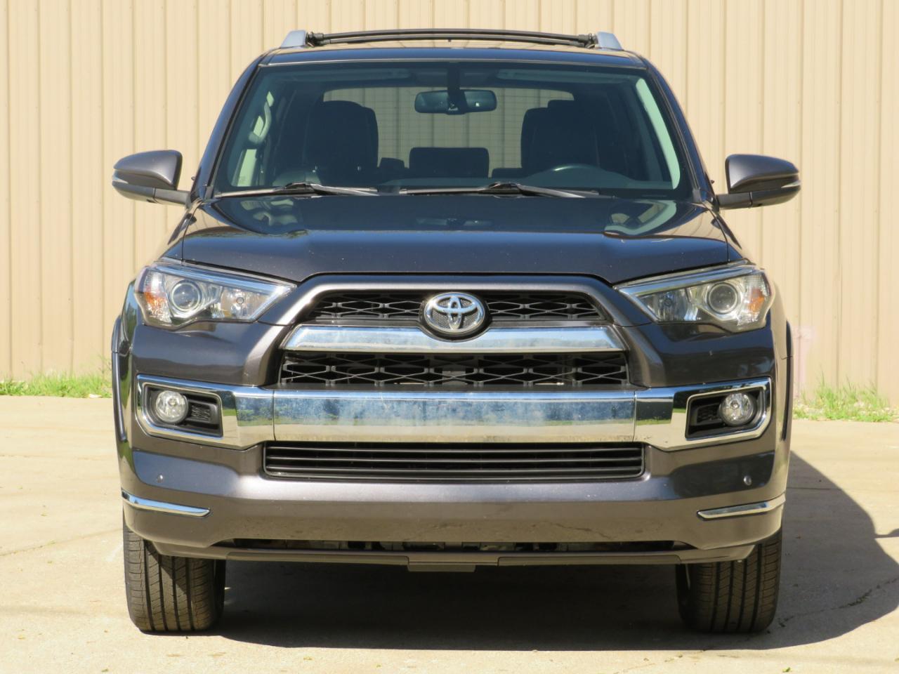 Toyota 4Runner Limited 4WD 2016