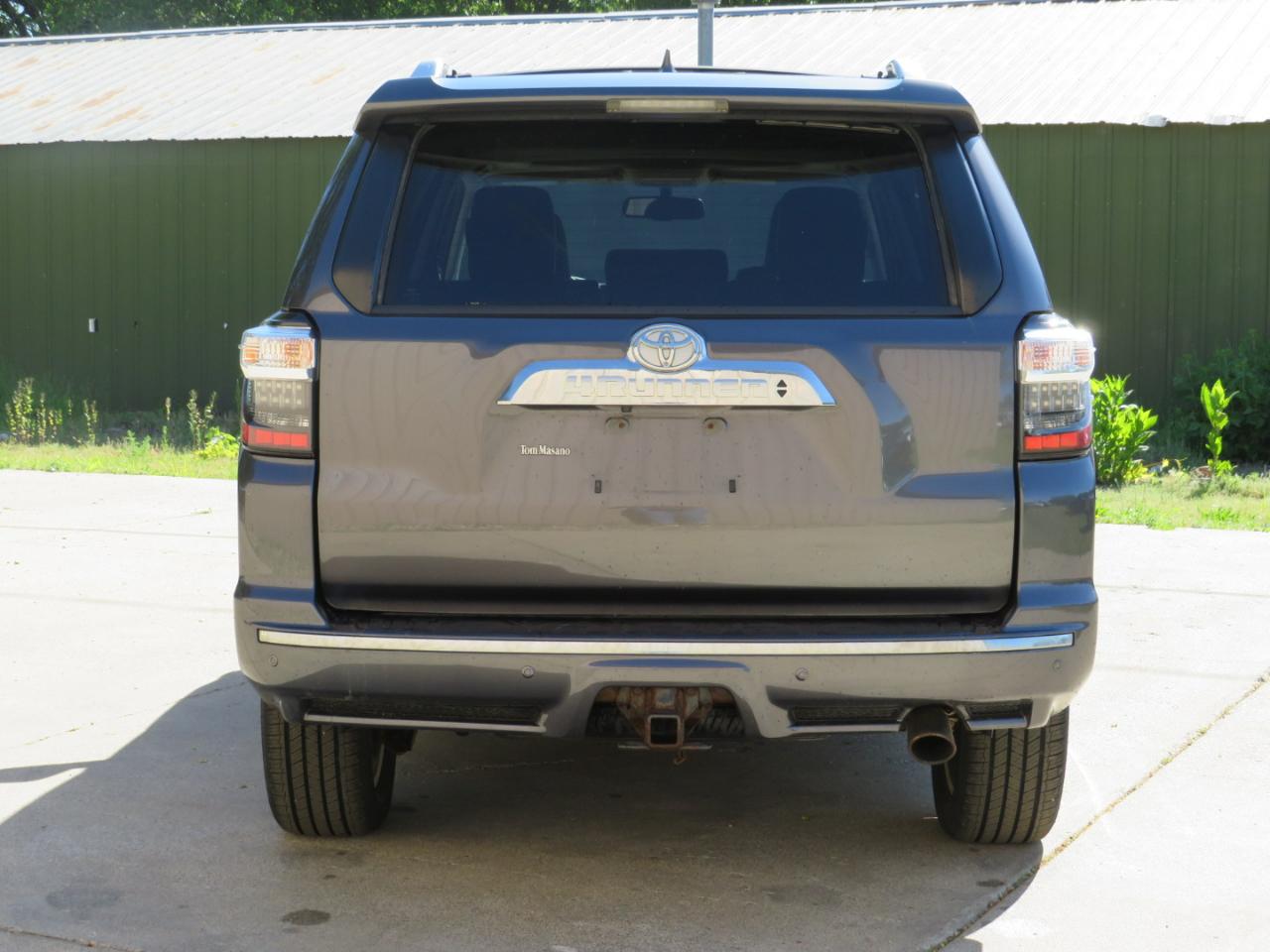 Toyota 4Runner Limited 4WD 2016