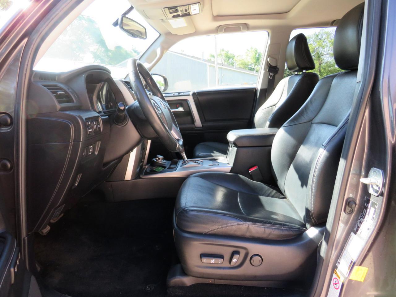 Toyota 4Runner Limited 4WD 2016