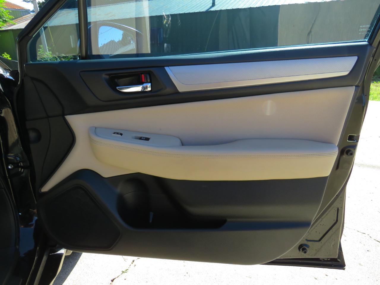 Subaru Outback 2.5i Premium 2015