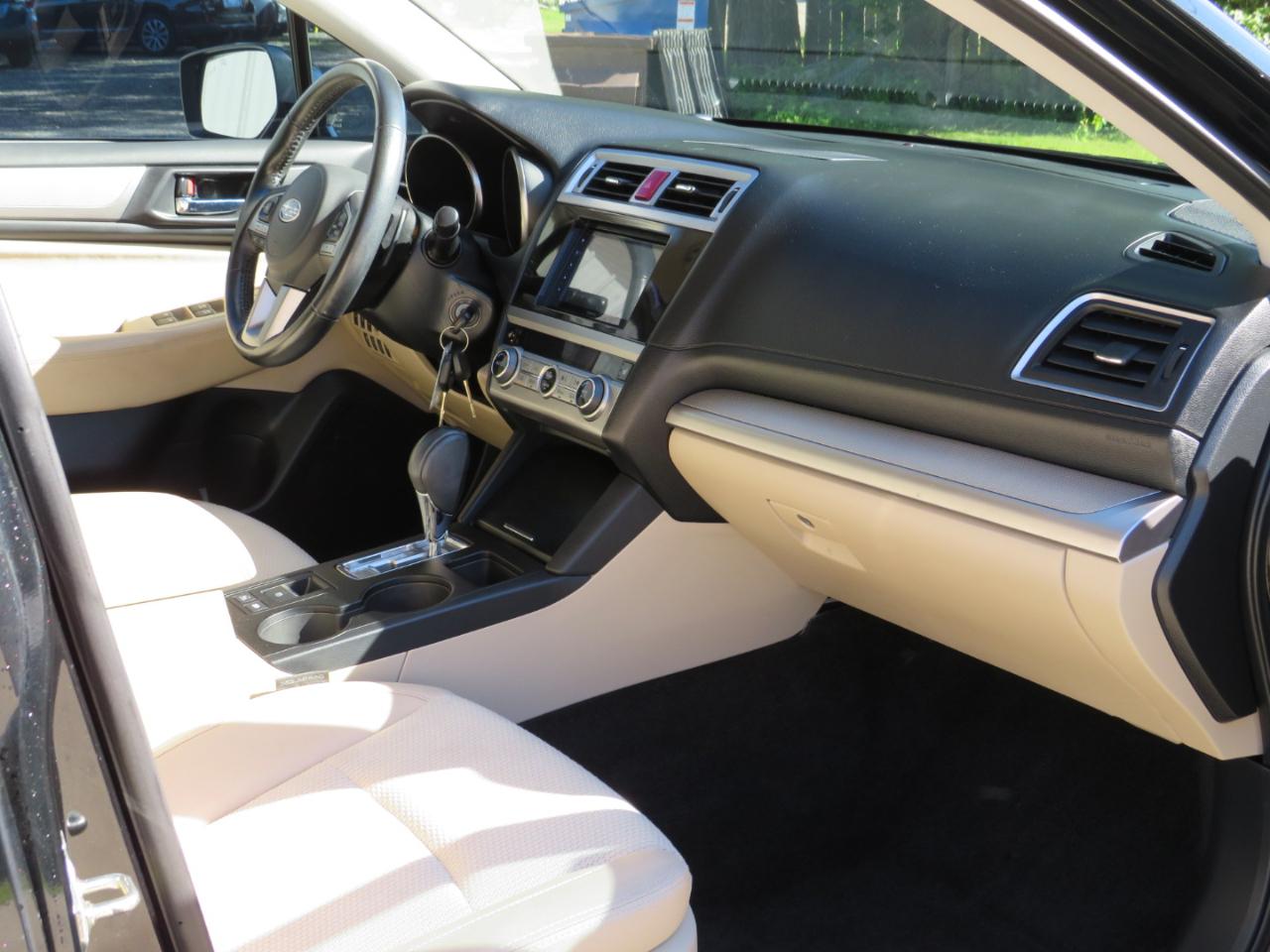 Subaru Outback 2.5i Premium 2015