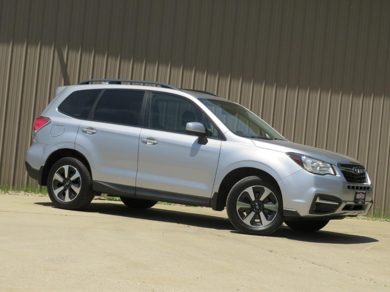 Subaru Forester 2.5i Premium PZEV CVT 2017