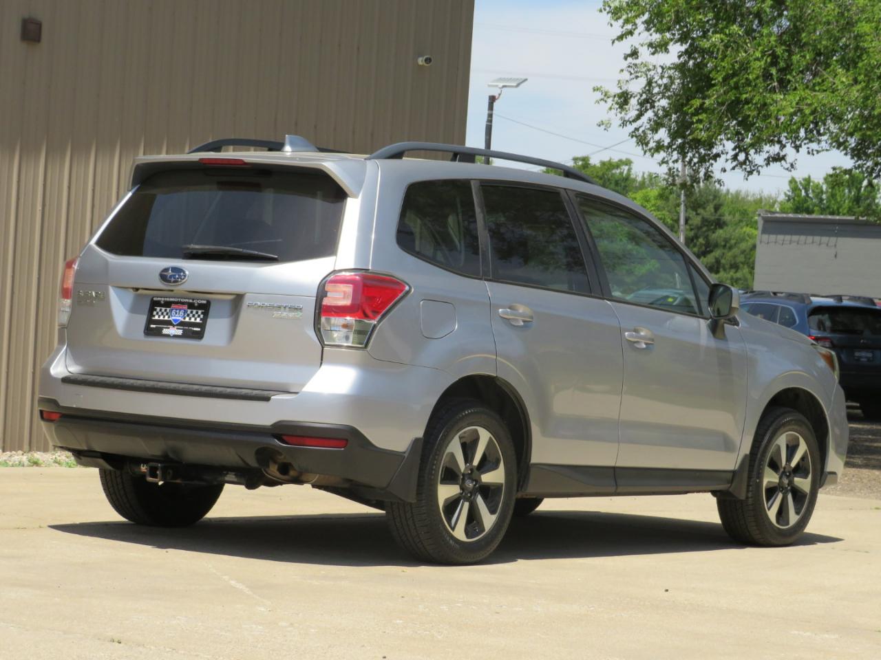 Subaru Forester 2.5i Premium PZEV CVT 2017