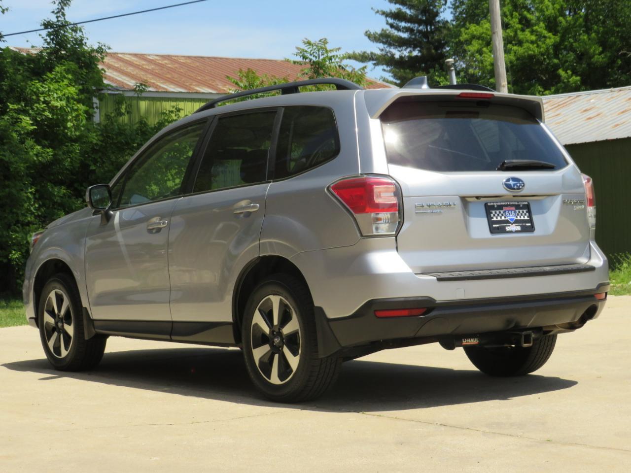 Subaru Forester 2.5i Premium PZEV CVT 2017