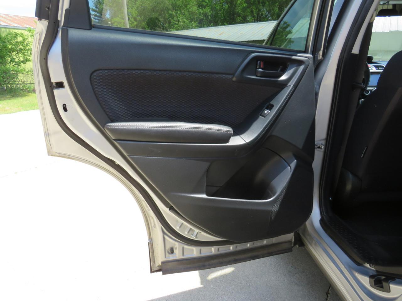 Subaru Forester 2.5i Premium PZEV CVT 2017