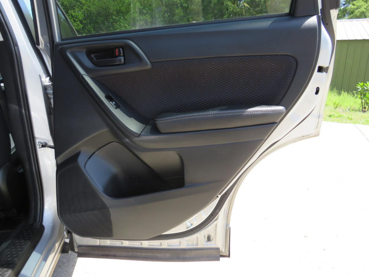 Subaru Forester 2.5i Premium PZEV CVT 2017