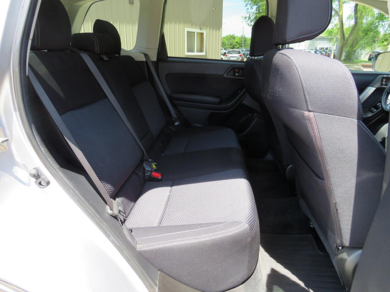 Subaru Forester 2.5i Premium PZEV CVT 2017
