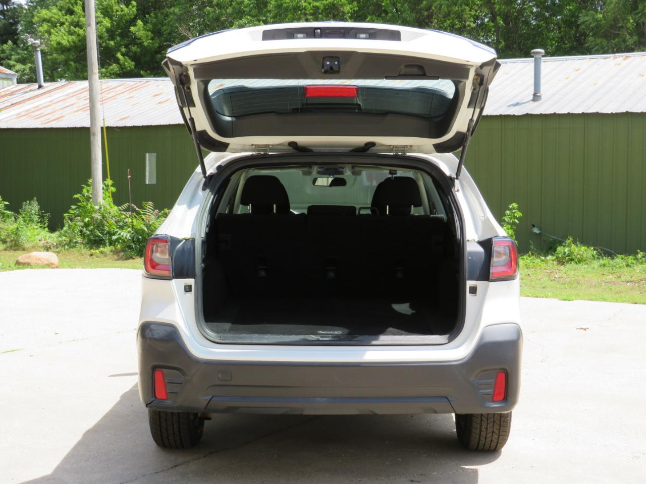 Subaru Outback Base 2020