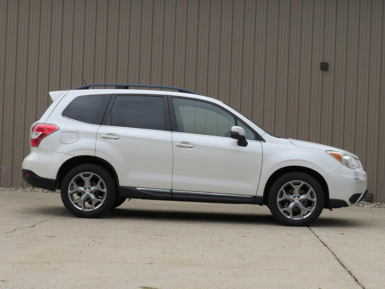Subaru Forester 2.5i Touring 2015