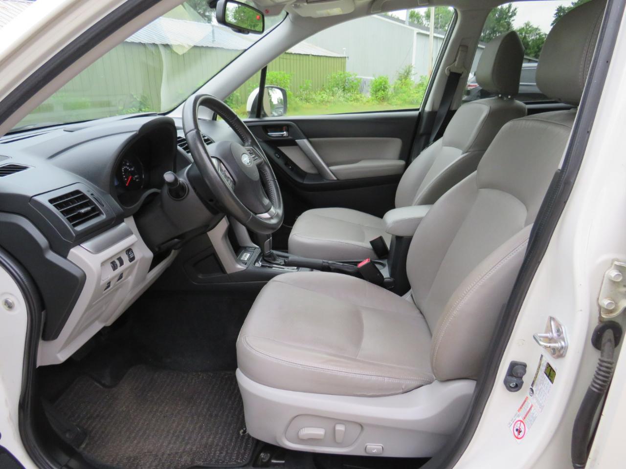 Subaru Forester 2.5i Touring 2015
