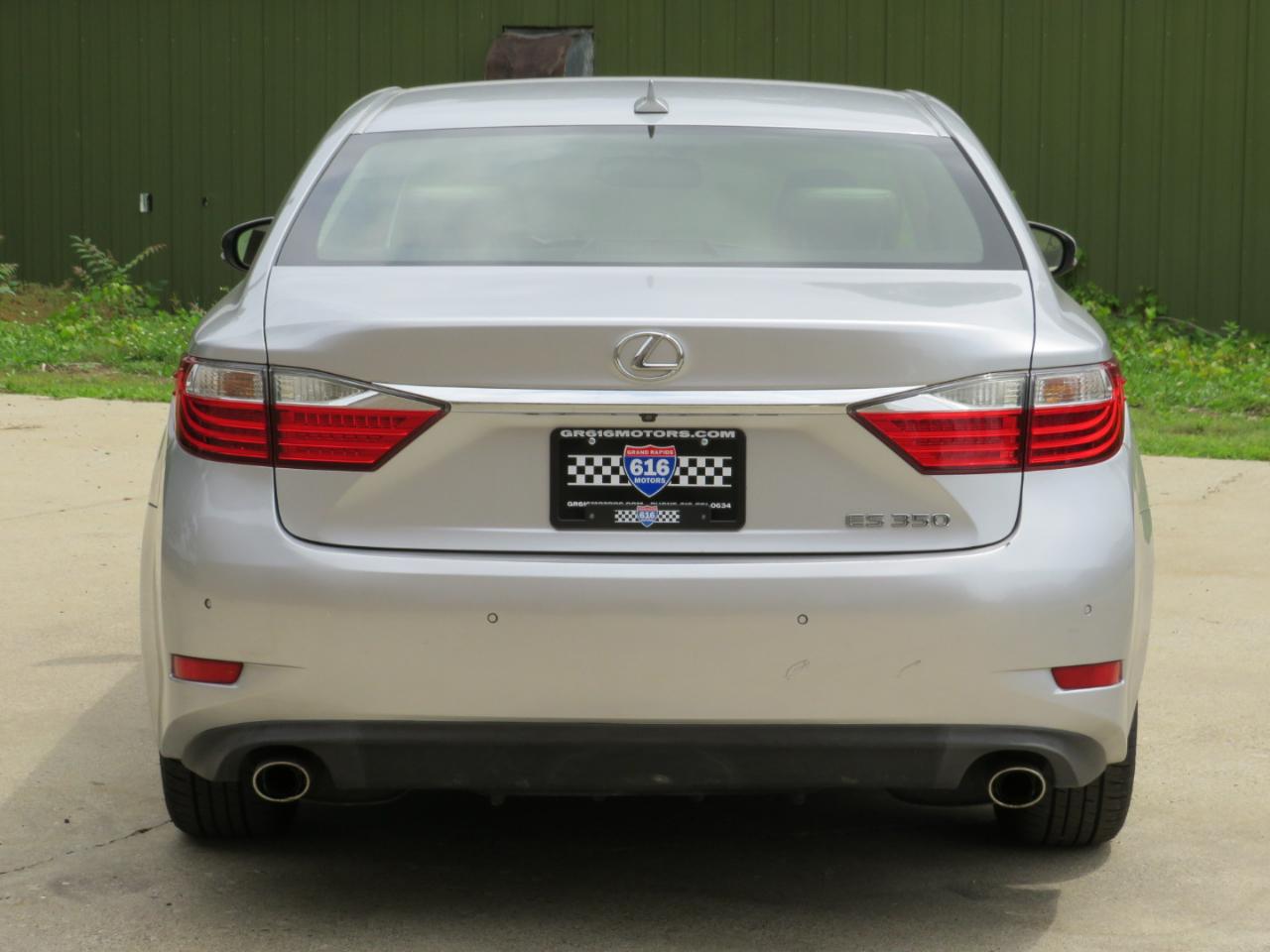 Lexus ES 350 Sedan 2013