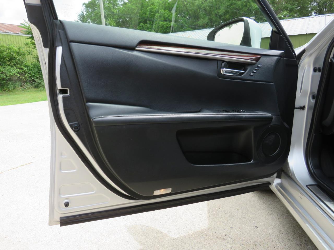 Lexus ES 350 Sedan 2013