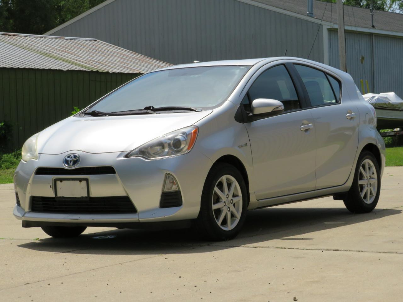 Toyota Prius c One 2012
