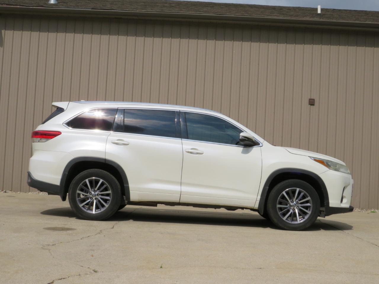 Toyota Highlander XLE AWD V6 2018