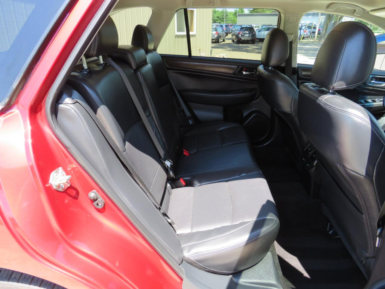 Subaru Outback 2.5i Limited 2015