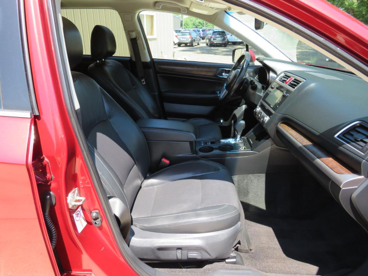 Subaru Outback 2.5i Limited 2015