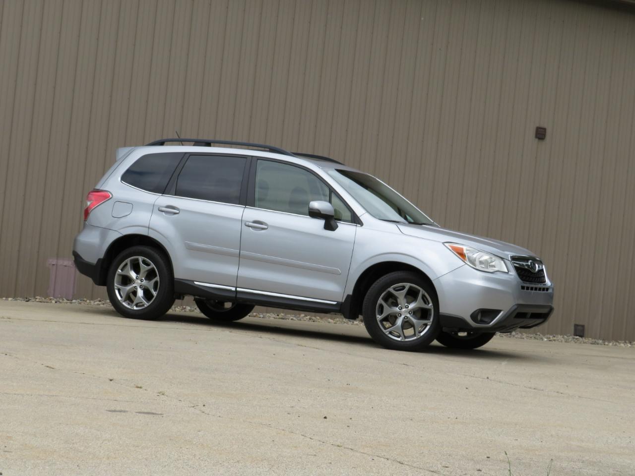 Subaru Forester 2.5i Touring 2015
