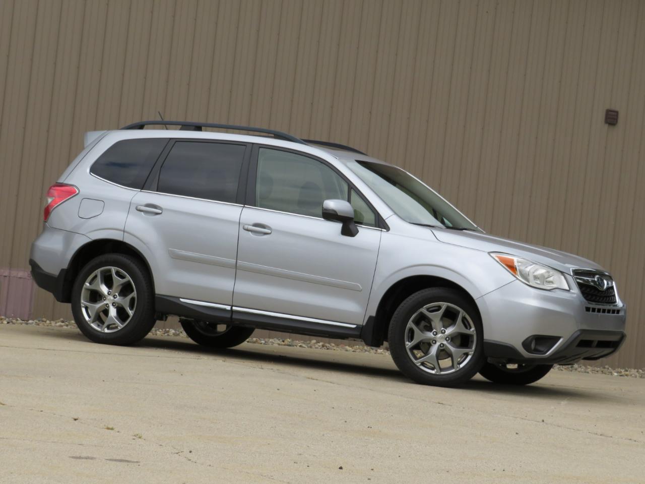 Subaru Forester 2.5i Touring 2015