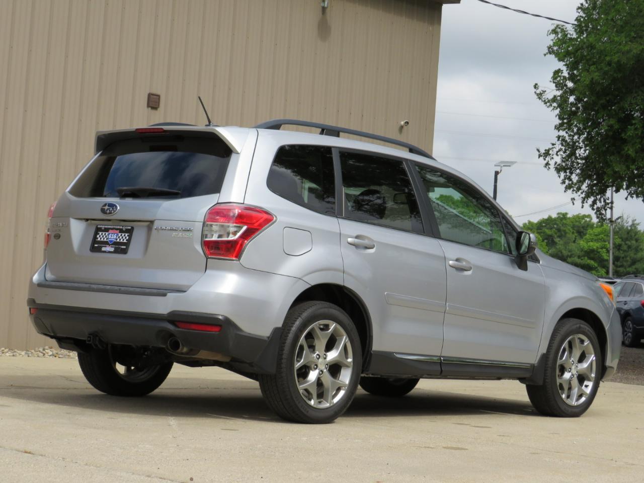 Subaru Forester 2.5i Touring 2015