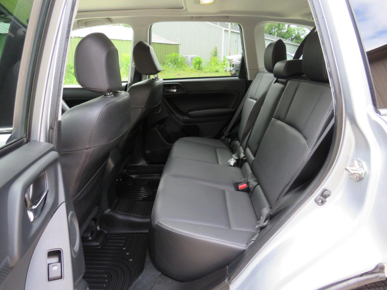 Subaru Forester 2.5i Touring 2015