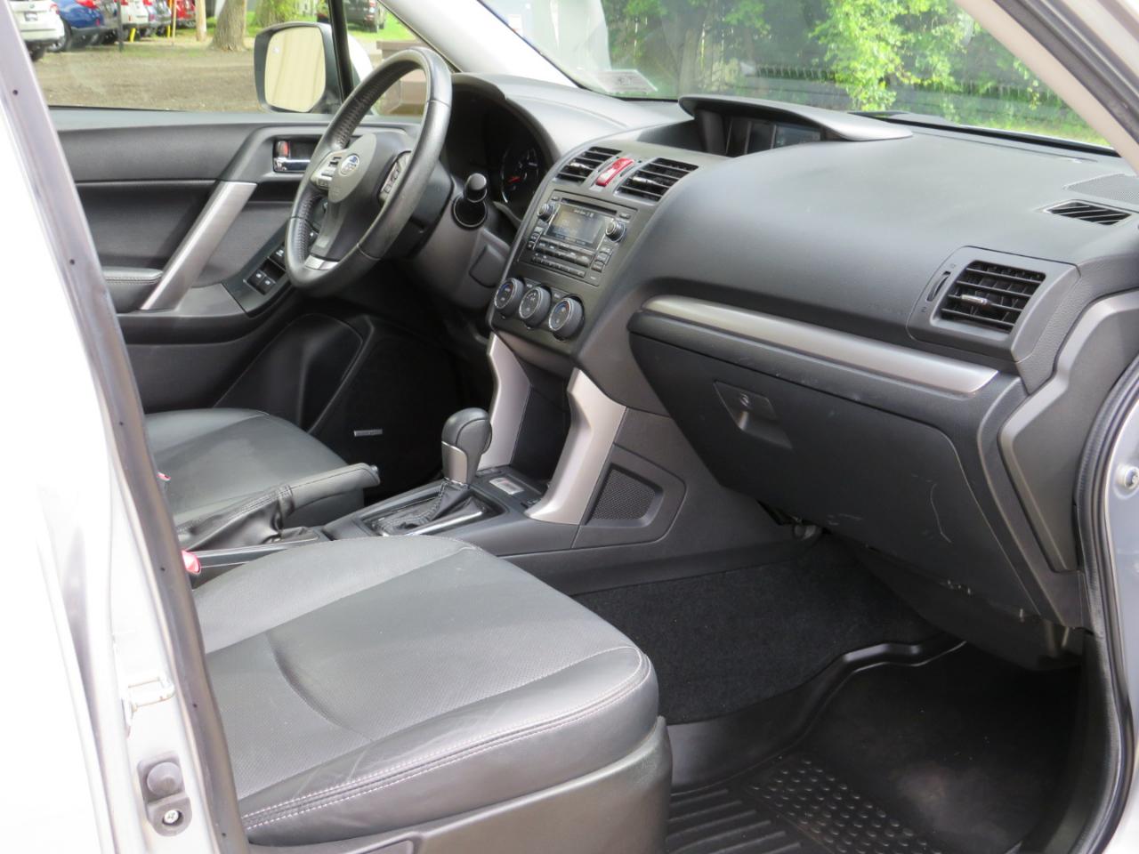 Subaru Forester 2.5i Touring 2015